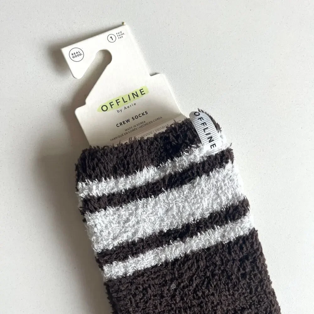 💜 AERIE NWT Offline Soft Crew Socks, One Size, Arch Support